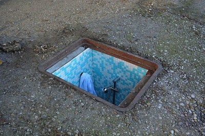 manhole-secret-rooms-underground-borderlife-biancoshock-milan-italy-2.jpg