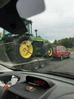 towing tractor.jpg