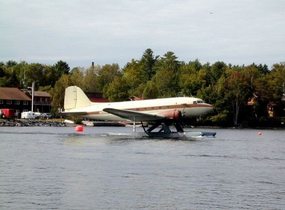 float plane.jpg