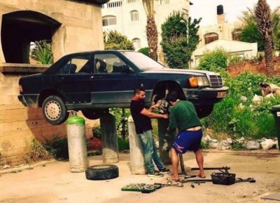 4 tank car lift.jpeg